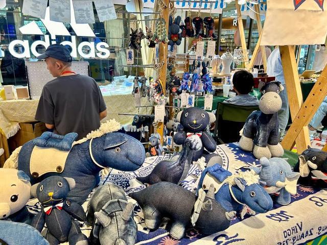 手工艺品、文创产品……百联曲阳“邻家好市”又开市啦(图2)